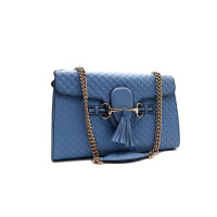 Gucci Emily Chain Strap aus Leder in Blau