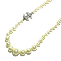 Chanel Necklace Pearls in Silvery
