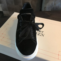 Alexander McQueen Sneakers in Schwarz