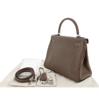 Hermès Kelly Bag 28 Leather in Taupe