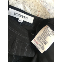 Iceberg Skirt in Black