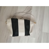 Burberry Prorsum Shoulder bag Leather in Cream