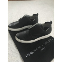 Philippe Model Sneaker in Pelle in Nero