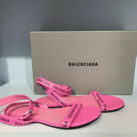 Balenciaga Sandales en Cuir en Rose/pink