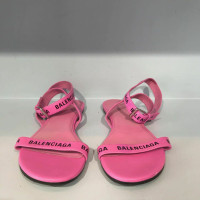 Balenciaga Sandales en Cuir en Rose/pink