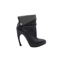 Alexander McQueen Ankle boots Leather in Black
