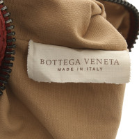 Bottega Veneta Umhängetasche aus Leder in Bordeaux