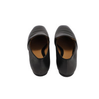 The Row Slippers/Ballerinas Leather in Black