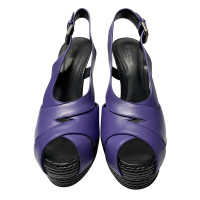 Bottega Veneta Sandalen aus Leder in Violett