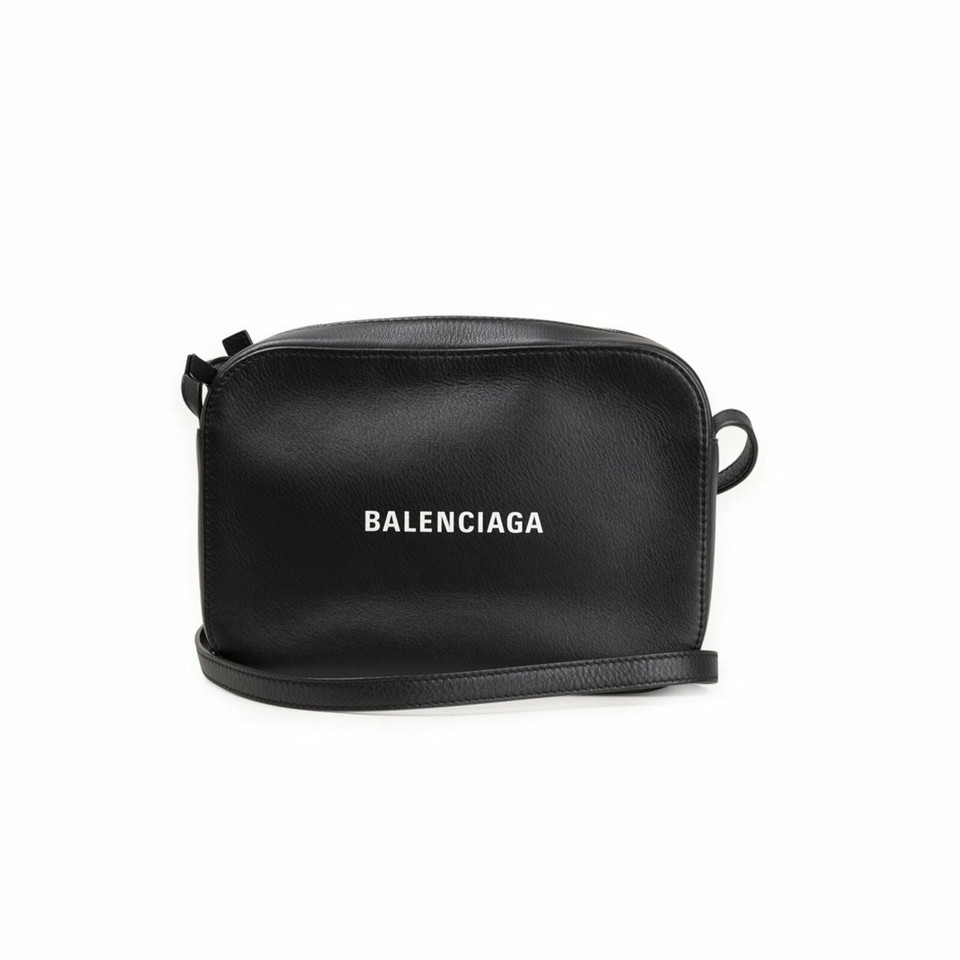 Balenciaga Everyday Camera Bag in Pelle in Nero