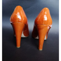 Marc By Marc Jacobs Pumps/Peeptoes Patent leather in Orange