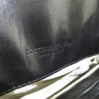 Bottega Veneta Handtasche aus Leder in Schwarz