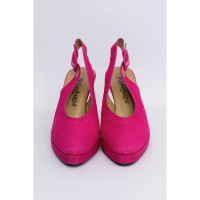 Yves Saint Laurent Chaussures à lacets en Rose/pink