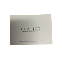 Nina Ricci Clutch aus Leder in Beige