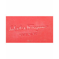 Salvatore Ferragamo Sandalen aus Leder in Rot