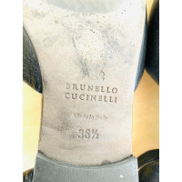 Brunello Cucinelli Pumps/Peeptoes aus Leder in Schwarz