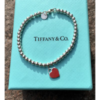 Tiffany & Co. Return to Tiffany Silver in Red