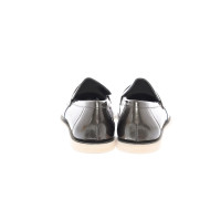 Chanel Slippers/Ballerinas Patent leather in Olive