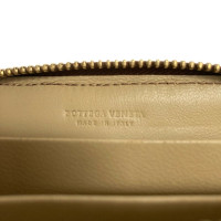Bottega Veneta Täschchen/Portemonnaie aus Leder in Braun