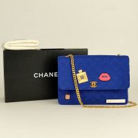 Chanel Flap Bag aus Baumwolle in Blau