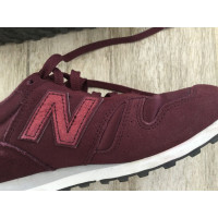 New Balance Trainers Canvas in Bordeaux