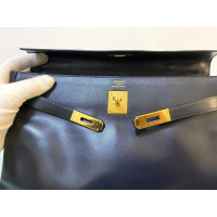 Hermès Kelly Bag 35 in Pelle in Nero