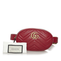 Gucci GG Marmont Matelassé Belt Bag aus Leder in Rot