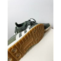 Adidas Sneaker in Tela in Verde oliva