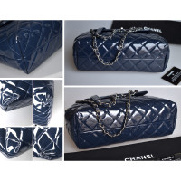 Chanel Flap Bag aus Lackleder in Blau