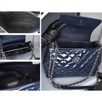Chanel Flap Bag Lakleer in Blauw