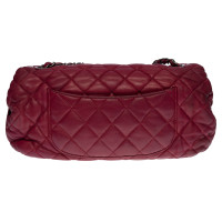 Chanel Classic Flap Bag aus Leder in Fuchsia