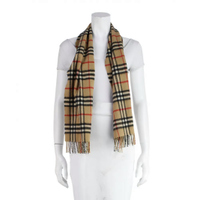 Burberry Scarf/Shawl Cashmere in Beige