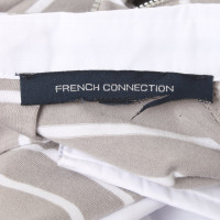 French Connection Rayé Top en gris / blanc