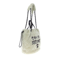 Chanel Handtasche aus Pelz in Weiß