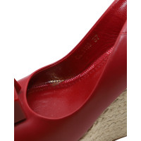 Louis Vuitton Chaussures compensées en Cuir en Rouge