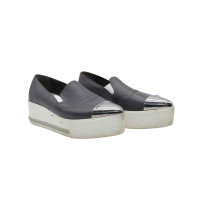 Miu Miu Sandales en Cuir en Gris