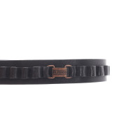 Closed Belt Leather in Black