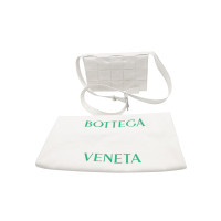 Bottega Veneta Casette Bag en Cuir en Blanc