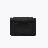 Chanel Classic Flap Bag in Schwarz