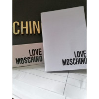 Moschino Love Handtasche in Grau