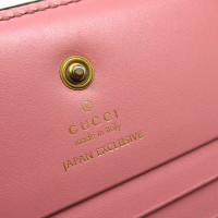 Gucci Tasje/Portemonnee Leer in Roze