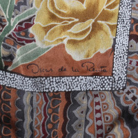 Oscar De La Renta Scarf with floral pattern