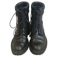 Yves Saint Laurent Chaussures à lacets en Cuir en Noir