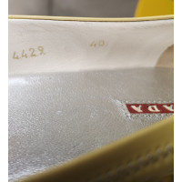 Prada Slippers/Ballerinas Patent leather in Beige