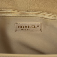 Chanel Grand  Shopping Tote en Cuir en Beige