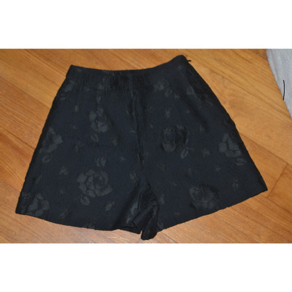 Miu Miu Short in Zwart