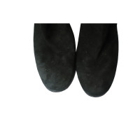 Aquazzura Stiefel aus Wildleder in Schwarz