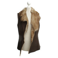 Andere merken Elegantie - lam fur vest in bruin