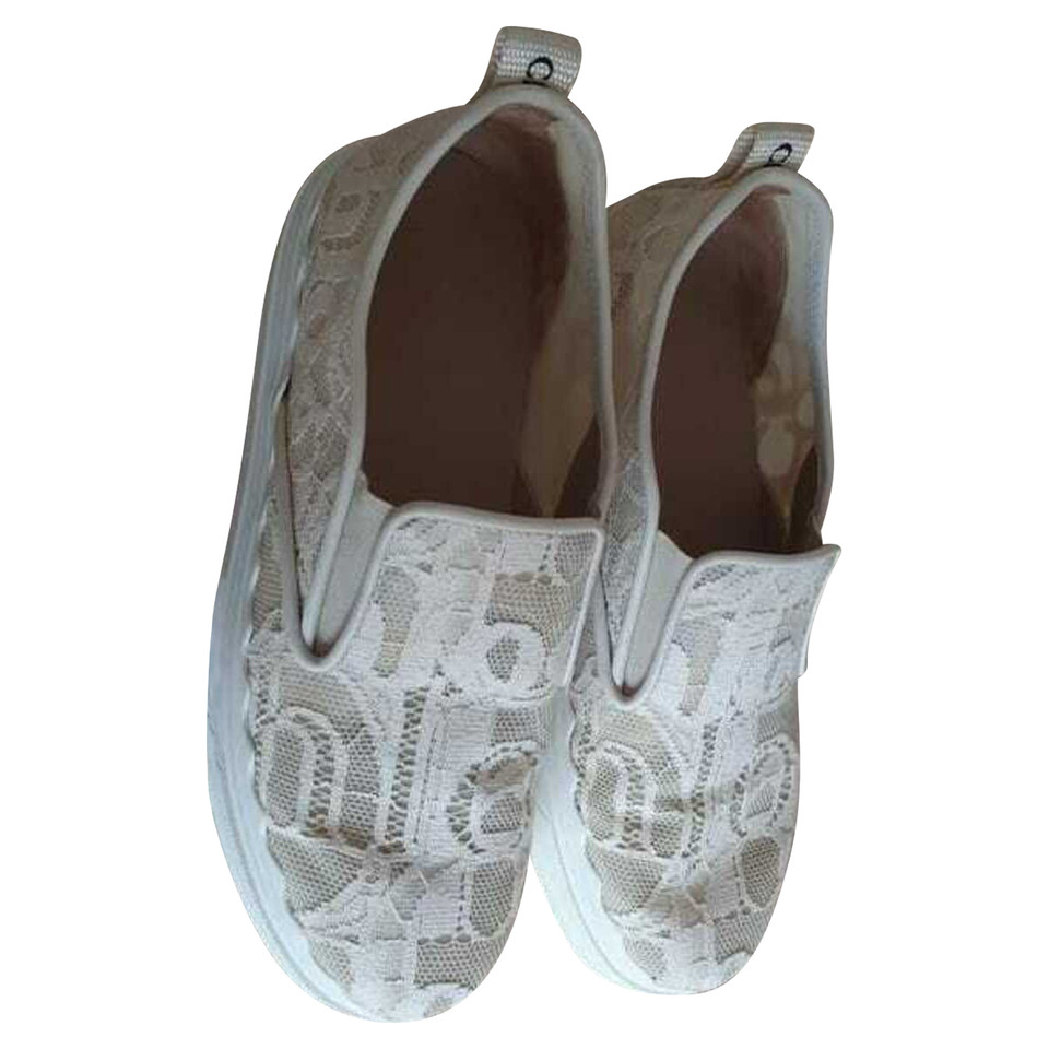 Chloé Sneakers aus Leder in Beige