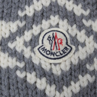 Moncler Scarf in grey